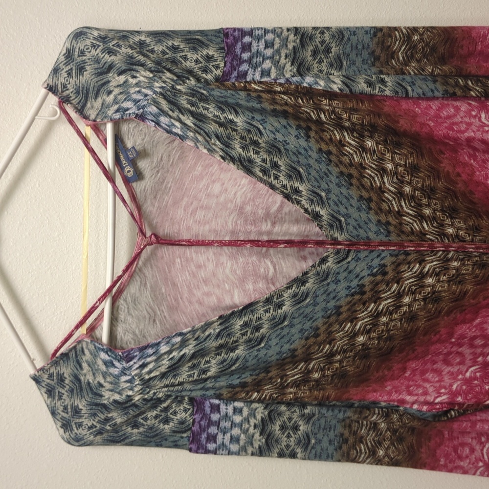 Stylish Democracy Plus Size Top - Stunning Asymmetric Multicolor Chevron Design - Picture 5 of 14